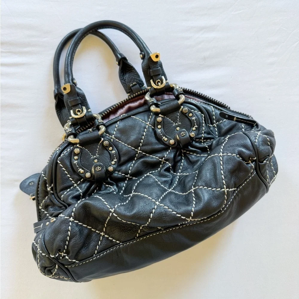 JUICY COUTURE Y2K Quilted Lamb Leather Bowler Bag - Picture 2 of 9